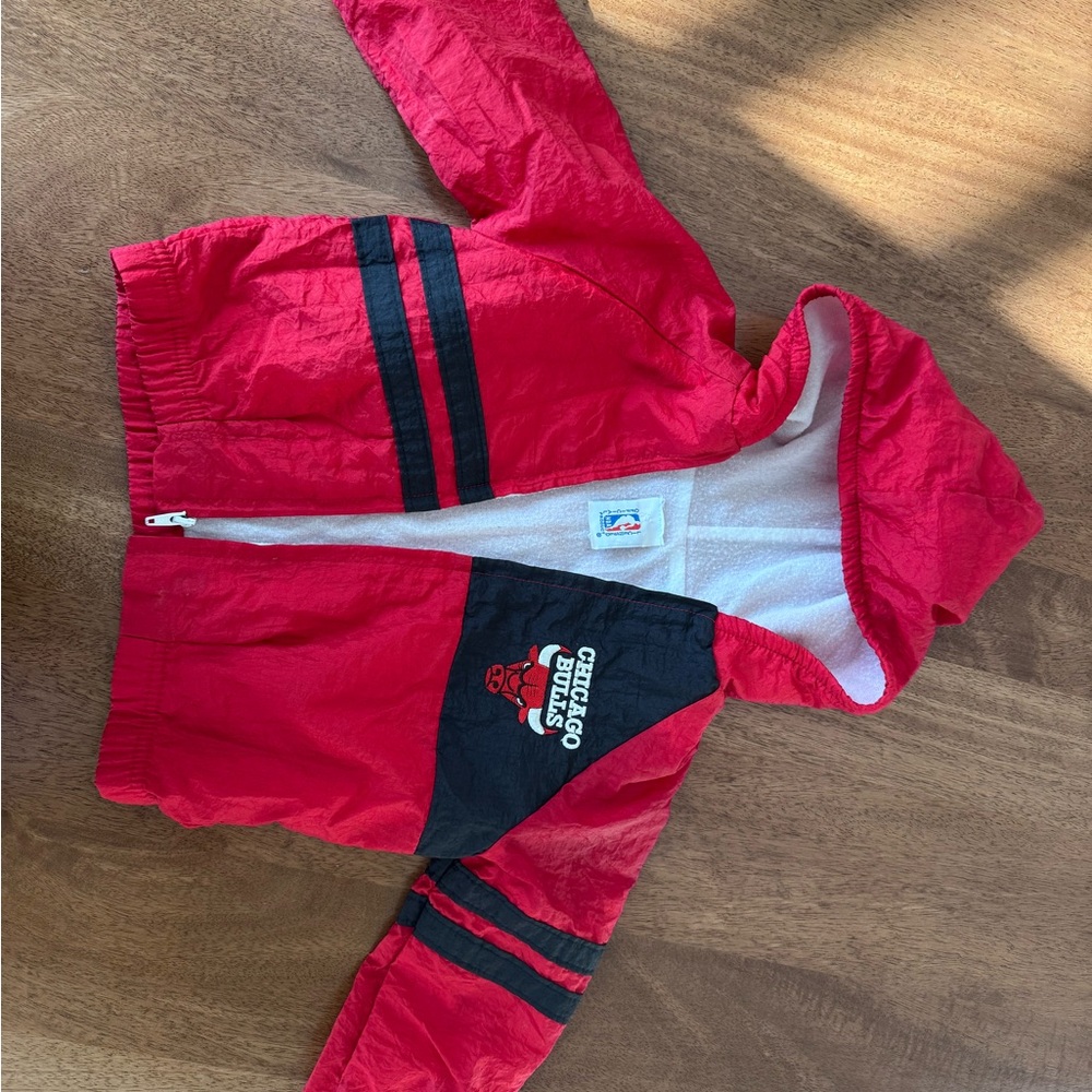 Kids Vintage Chicago Bulls Red and Black Hooded Jacket